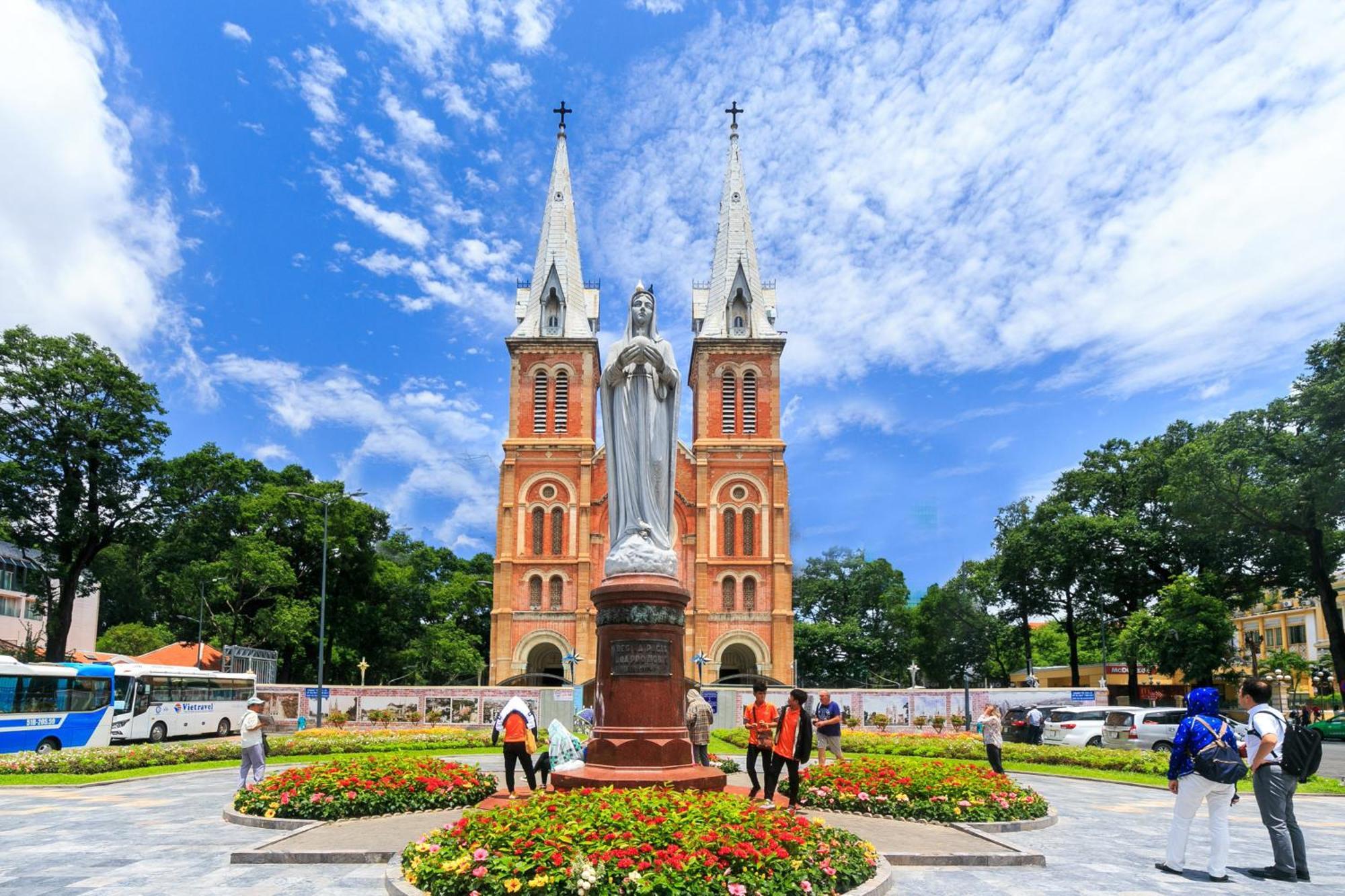Galaxy Boutique Sai Gon Central Hotel Ho Chi Minh City Exterior photo